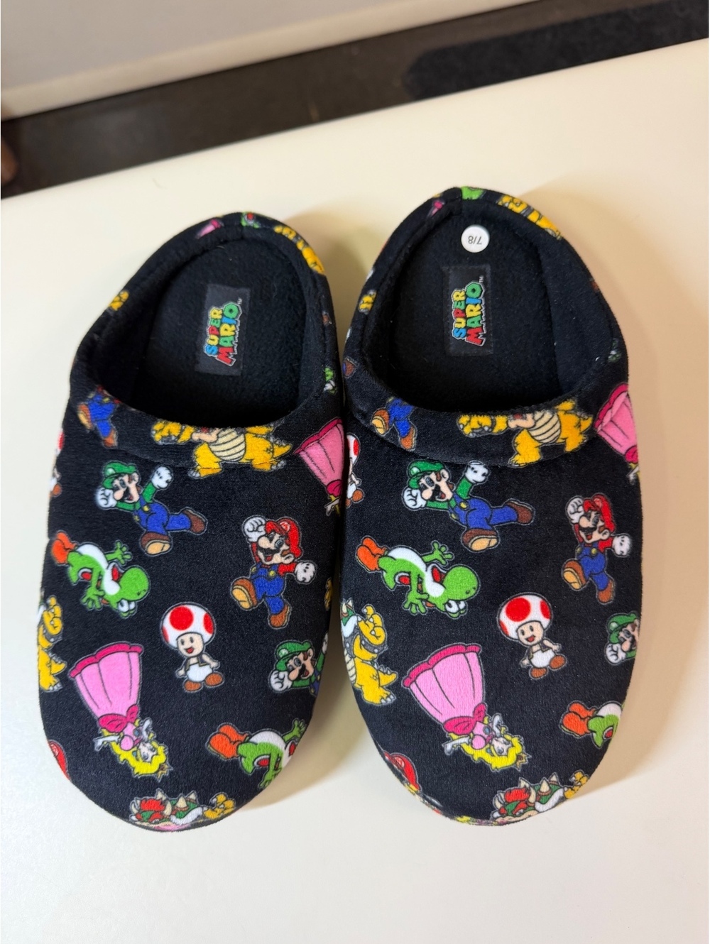 Super Mario Character Print Cozy Slip-On Slippers Size 7/8 - Picture 3 of 7
